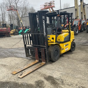 Used 2016 HYUNDAI 40L-7A Pneumatic Tire Forklift for sale in Tukwila Washington