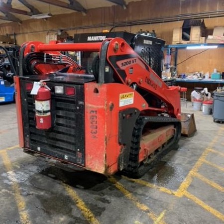 Used 2020 MANITOU 3200VT Skidsteer for sale in Langley British Columbia