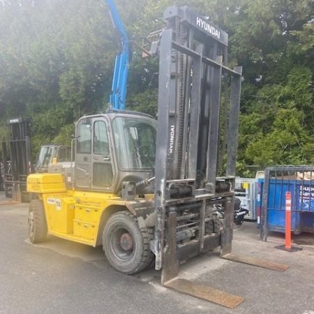 Used 1999 YALE GDP300EBE Pneumatic Tire Forklift for sale in Houston Texas