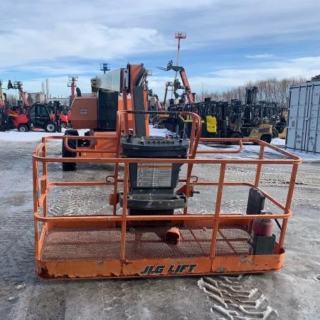 Used 2016 JLG 800AJ Boomlift / Manlift for sale in Red Deer Alberta