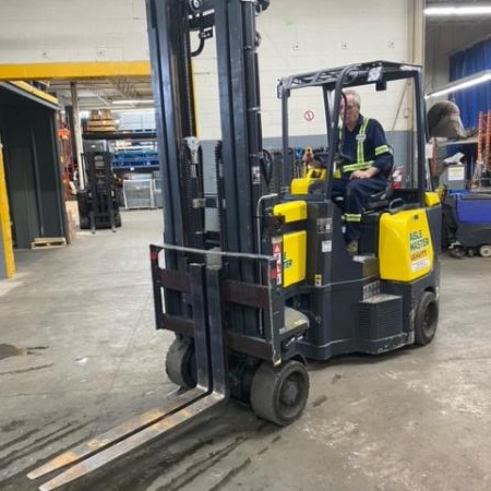 Used 2018 AISLEMASTER 44SE Very Narrow Aisle Forklift for sale in Brampton Ontario