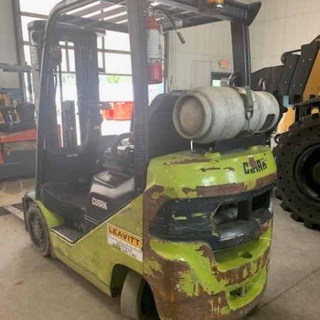 Used 2018 CLARK S25C Cushion Tire Forklift for sale in Cambridge Ontario