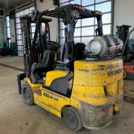 Used 2018 HYUNDAI 30LC-7A Cushion Tire Forklift for sale in Kitchener Ontario