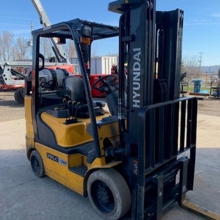 Used 2021 HYUNDAI 25LC-7A Cushion Tire Forklift for sale in Kitchener Ontario