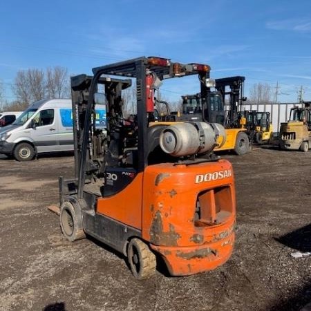 Used 2018 DOOSAN GC30P Cushion Tire Forklift for sale in Kitchener Ontario