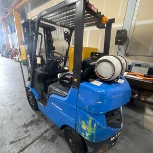 Used 2018 MITSUBISHI FGC25N Cushion Tire Forklift for sale in Langley British Columbia