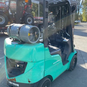 Used 2018 MITSUBISHI FGC25N Cushion Tire Forklift for sale in Yakima Washington