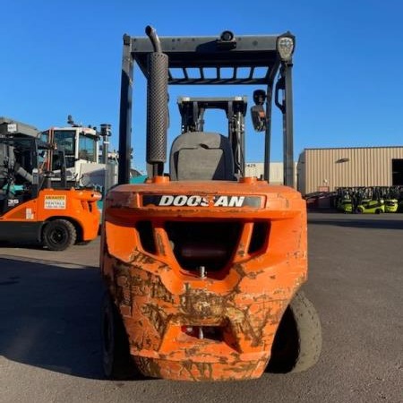 Used 2018 DOOSAN D30S-7 Pneumatic Tire Forklift for sale in Phoenix Arizona