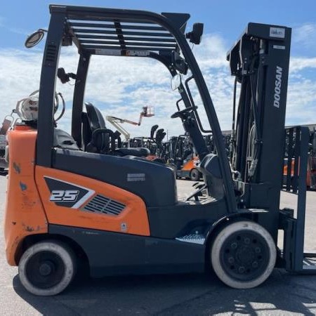Used 2019 DOOSAN GC25S-9 Cushion Tire Forklift for sale in Phoenix Arizona