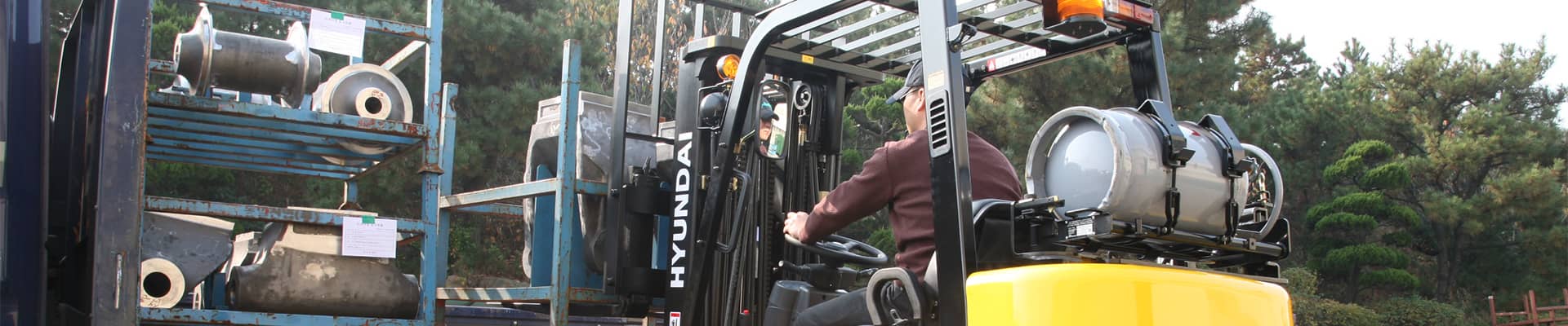 Worker operating a forklift after taking an OSHA Forklifts In-House Instructor Coaching Program