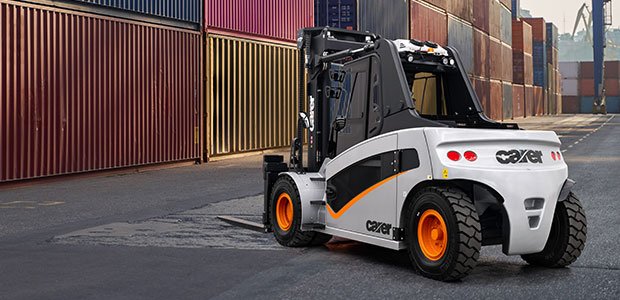 Carer electric forklift working in a port