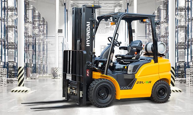 Propane Hyundai forklift in a warehouse