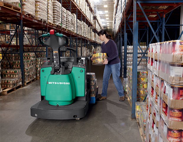 Mitsubishi pallet jack in a warehouse
