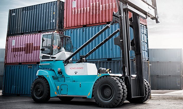 Konecranes container handler working at a port