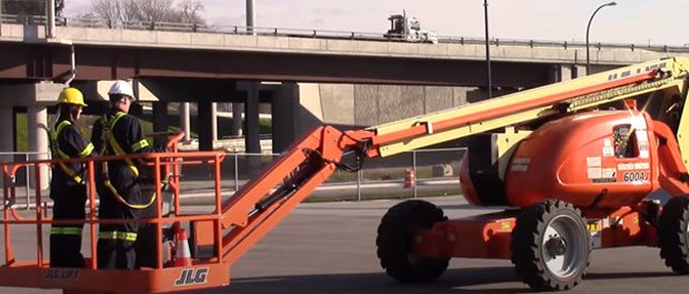 Mobile elevated work platform training on a boom lift