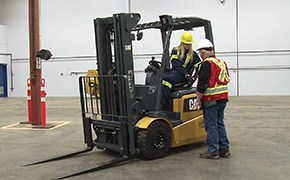 Operator training to use a CAT forklift