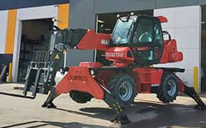 Operator training on rotating telehandlers