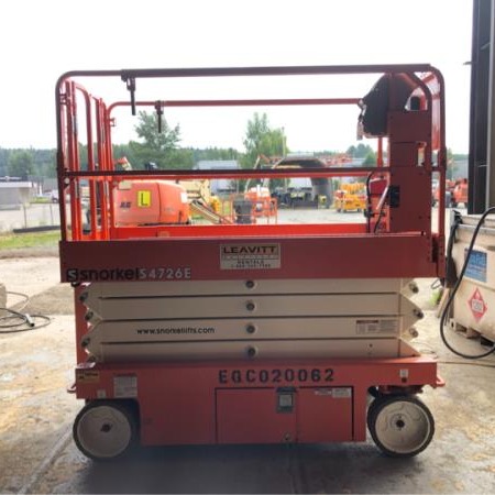 Used 2014 GENIE GS3232 Scissor Lift for sale in Langley British Columbia