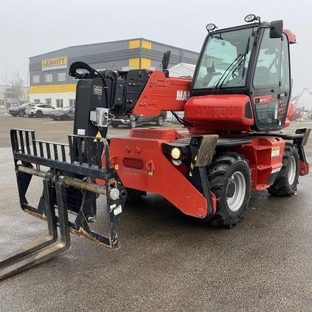 Used 2018 MANITOU MLT840 Telehandler / Zoom Boom for sale in Langley British Columbia