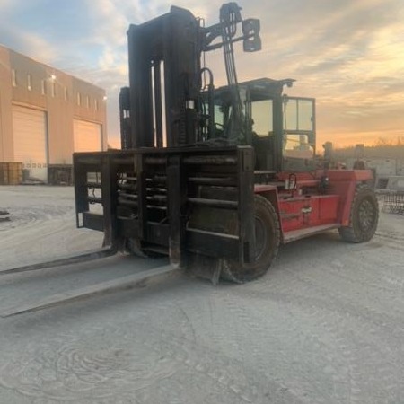 Used 2017 HYUNDAI 250D-9 Pneumatic Tire Forklift for sale in San Antonio Texas