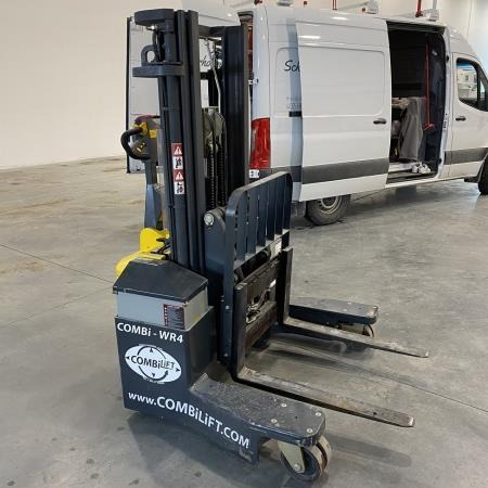 Used 2012 COMBILIFT C10000XL Side Loader Forklift for sale in Edmonton Alberta