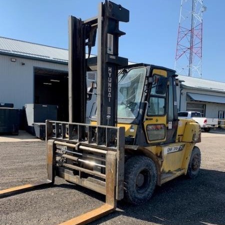 Used 2006 HYUNDAI HDF70-7S Pneumatic Tire Forklift for sale in Kitchener Ontario