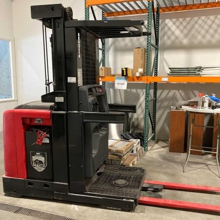 Used 2015 RAYMOND 520-OPC30TT Narrow Aisle Forklift for sale in Woodinville Washington